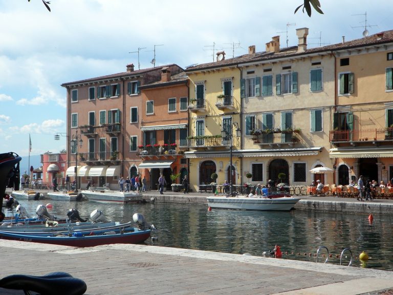 Lazise – Discover Lake Garda