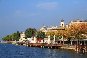 Torri del Benaco promenade